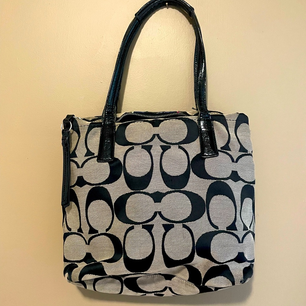 Coach shoulder bag authentic - Picture 2 of 7